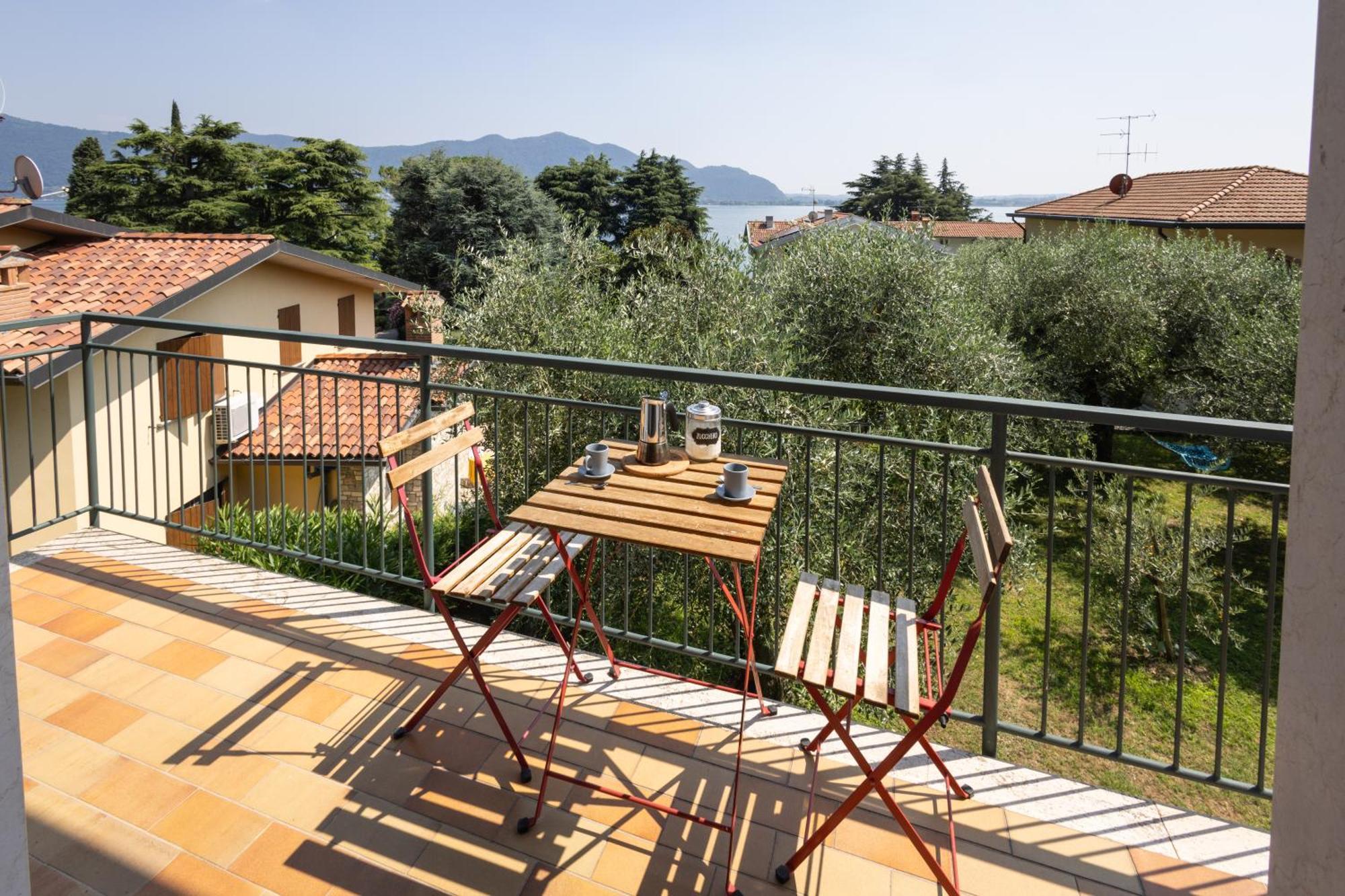 Iseolakerental - L'Uliveto Di Bea Predore Exterior photo